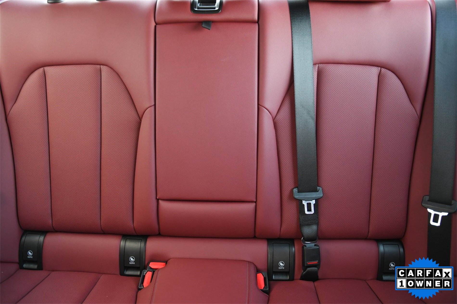 Used 2025 BMW 330i Sedan w/ Convenience Package image 10