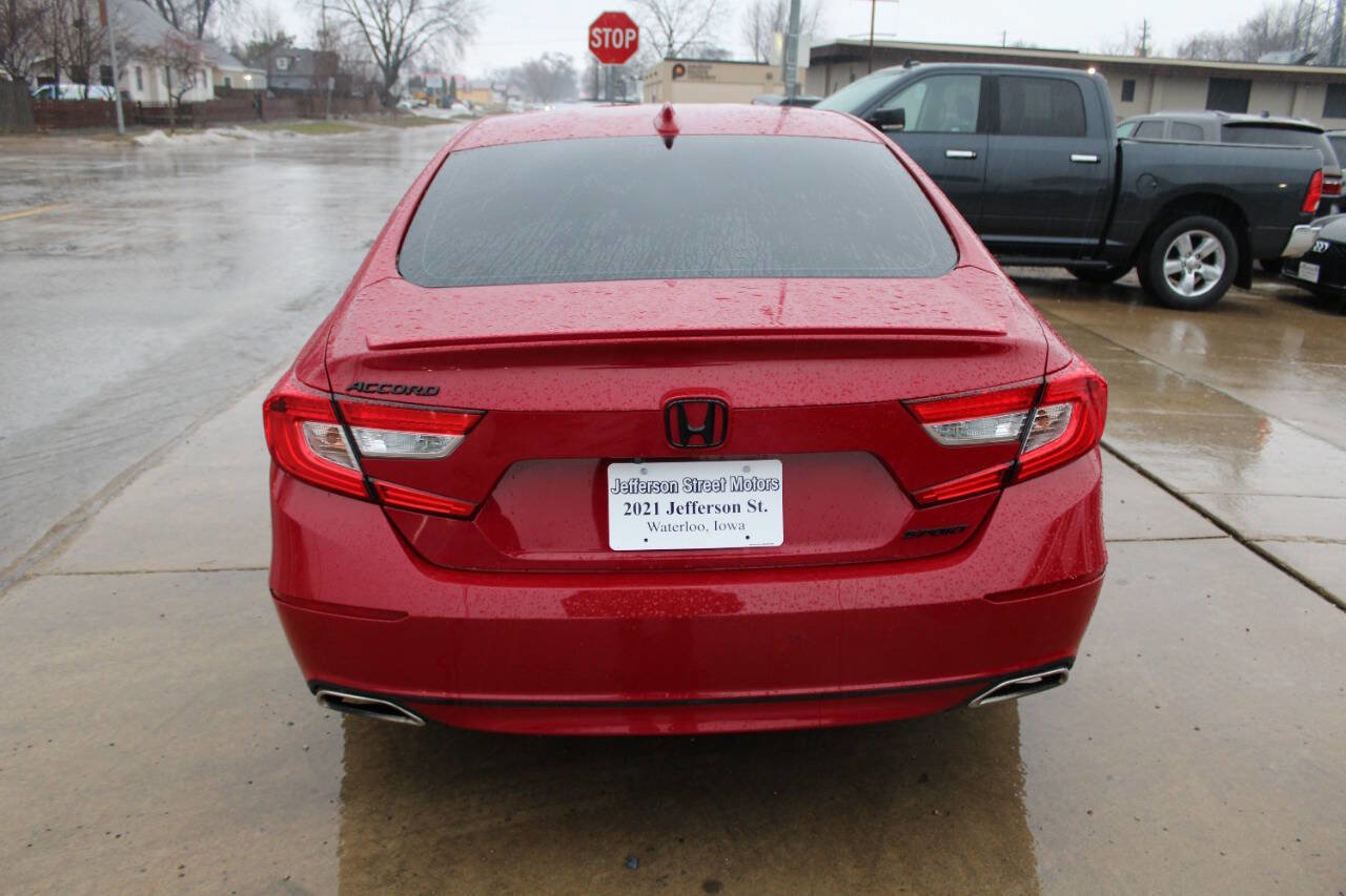 Used 2018 Honda Accord Sport image 4