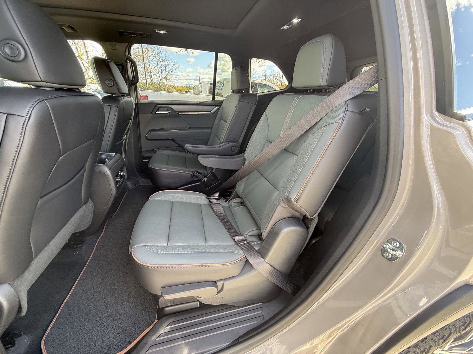 New 2026 GMC Acadia AT4 w/ Super Cruise Package image 16