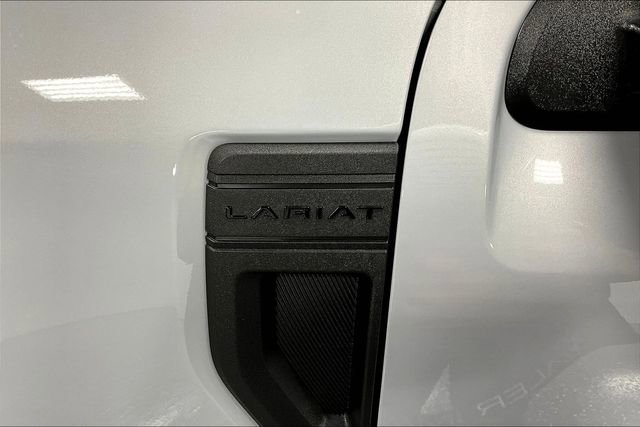 New 2025 Ford Maverick Lariat w/ Black Appearance Package image 9