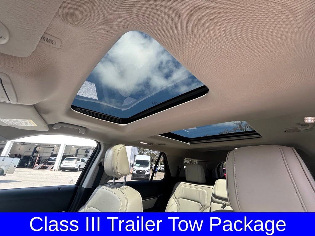 Used 2019 Ford Explorer Limited w/ Limited Luxury Package image 11
