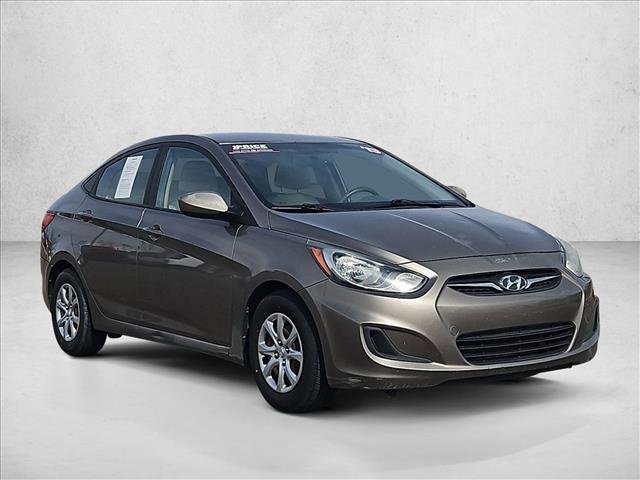 Used 2013 Hyundai Accent GLS image 3