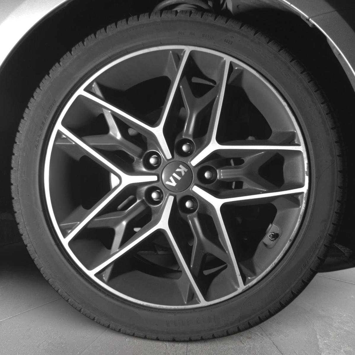 Used 2020 Kia Optima SE image 18