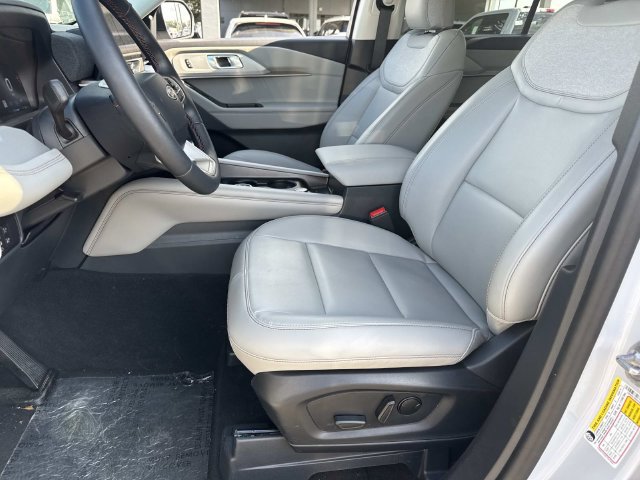 New 2026 Ford Explorer Active w/ Active Comfort Package RWD image 19