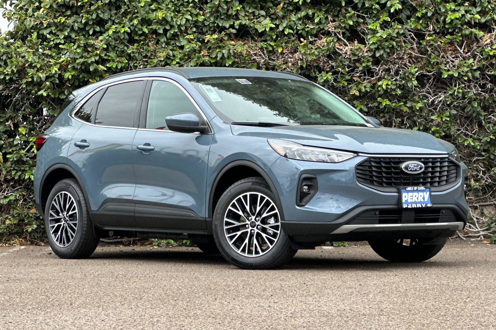 New 2025 Ford Escape SE image 1