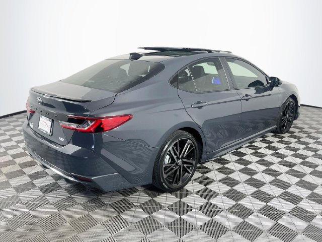 Used 2025 Toyota Camry XSE FWD image 8