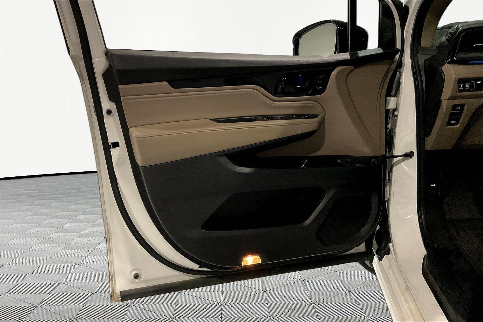 Used 2022 Honda Odyssey Elite image 19