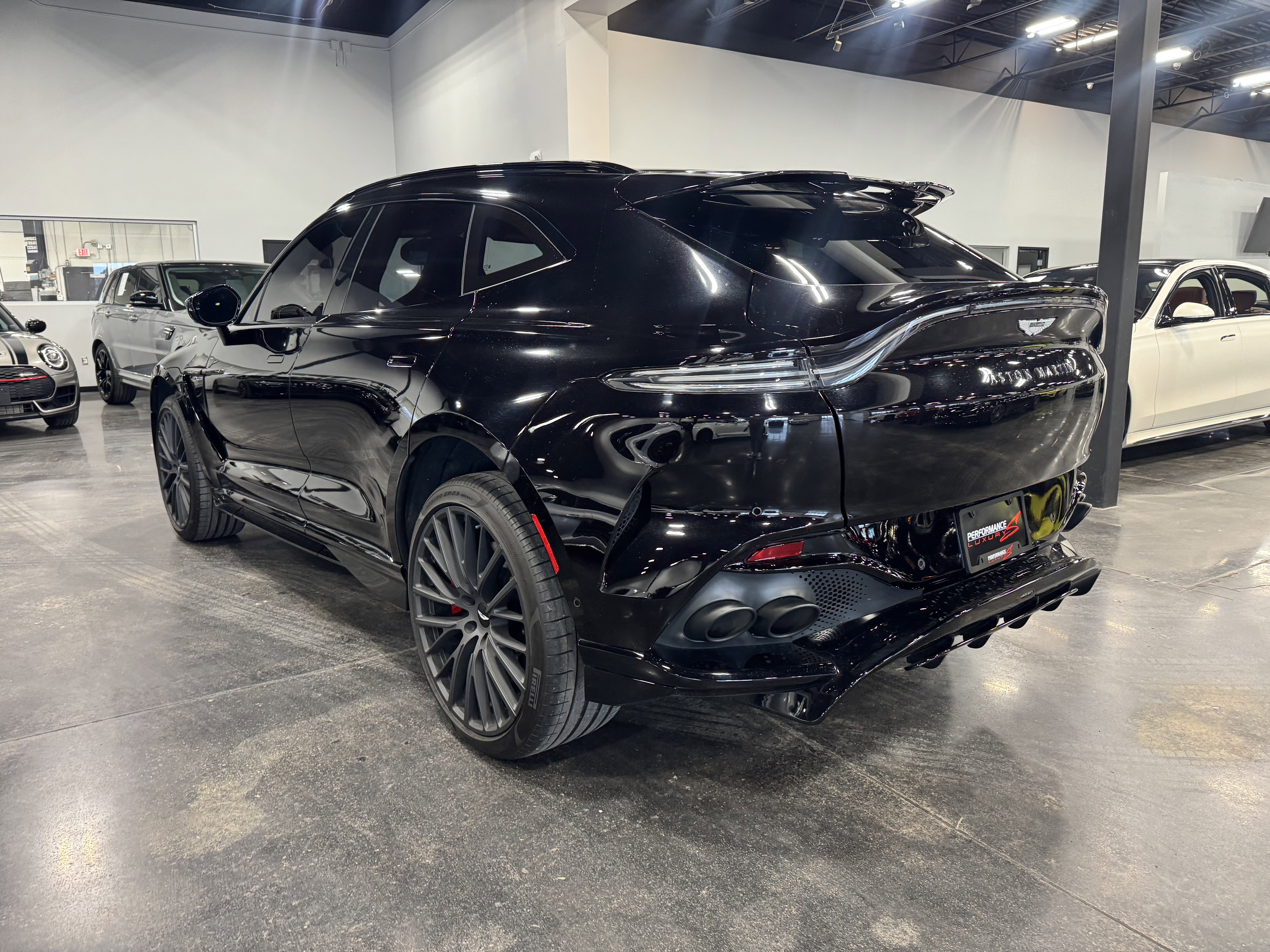 Used 2023 Aston Martin DBX 707 image 23