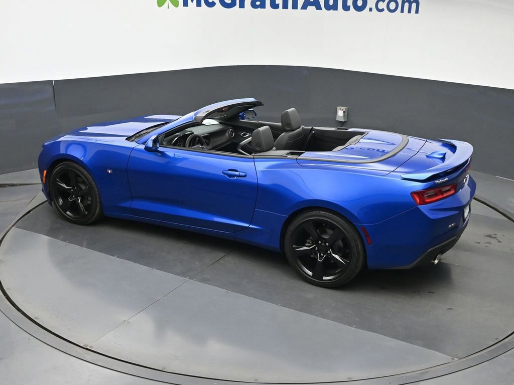 Used 2018 Chevrolet Camaro LT RWD image 22