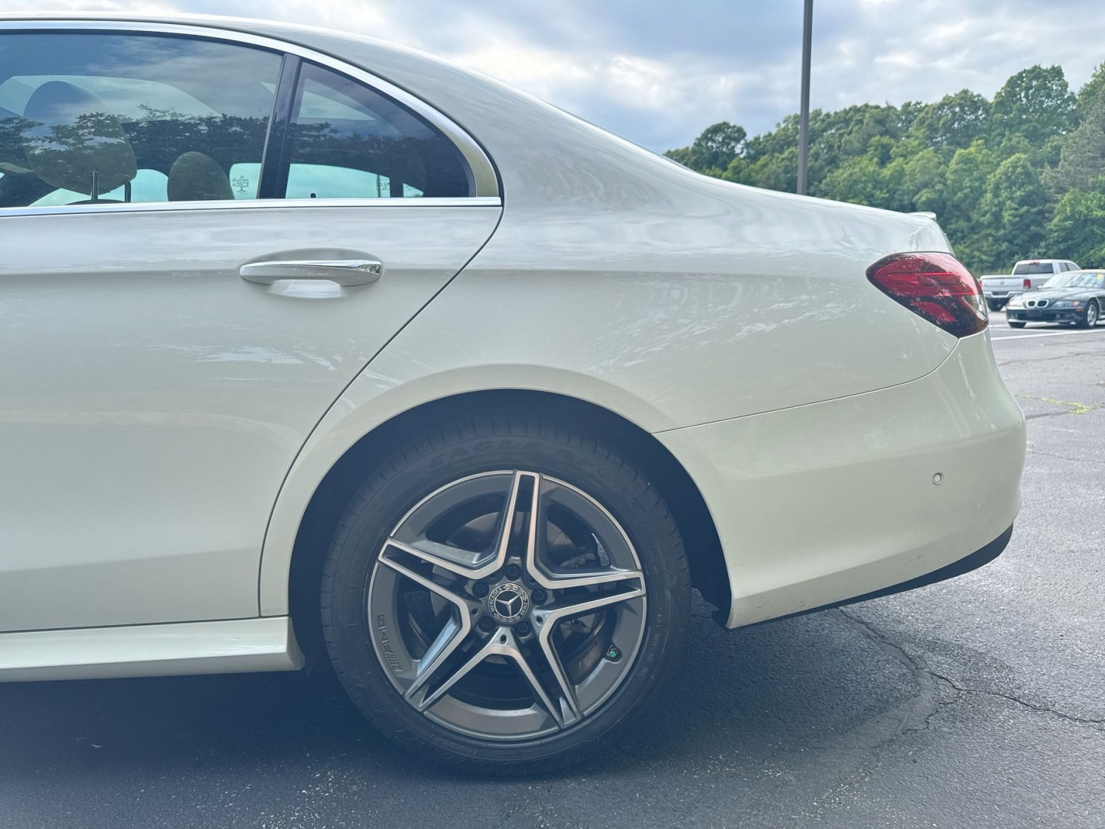Used 2021 Mercedes-Benz E 350 4MATIC Sedan image 26