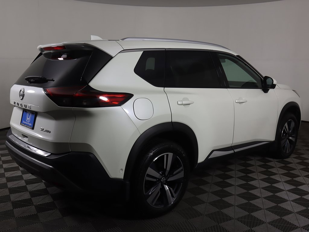 Used 2023 Nissan Rogue SL w/ SL Premium Package image 11