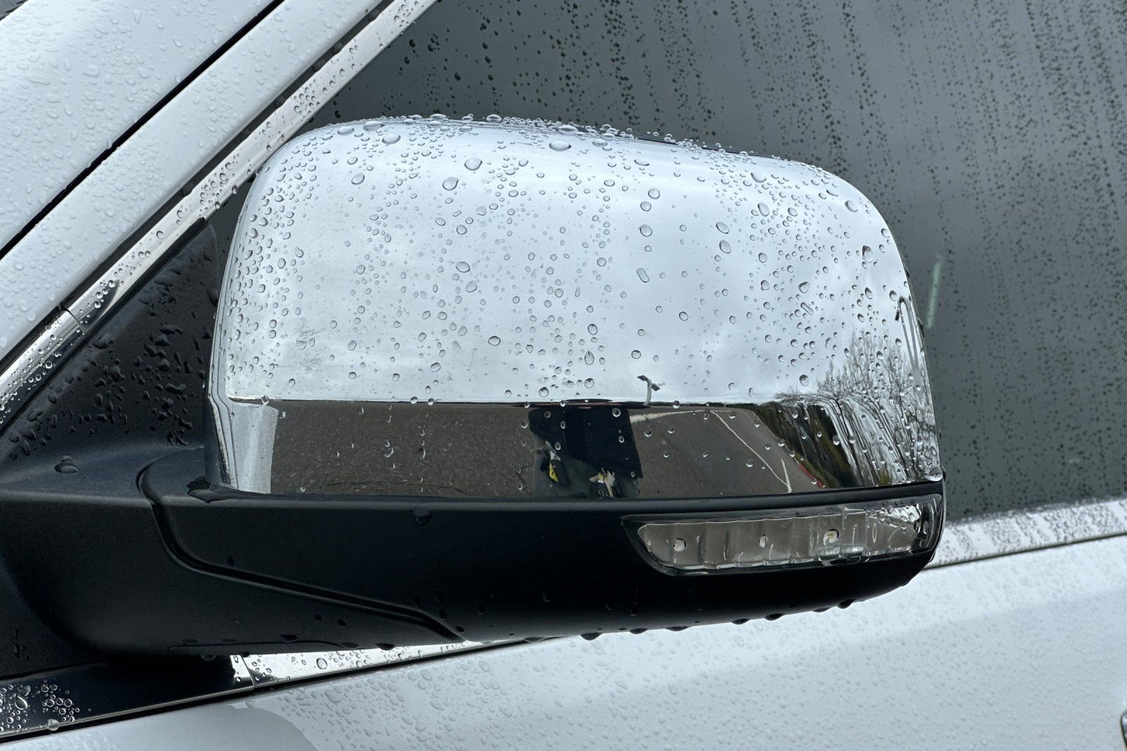 Used 2018 Jeep Grand Cherokee Limited image 53