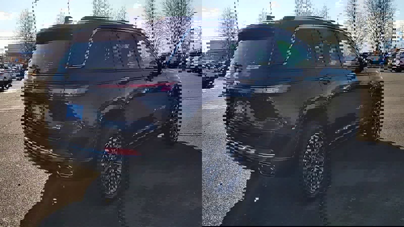 Used 2024 Jeep Grand Cherokee Overland w/ Trailer Tow Package image 8