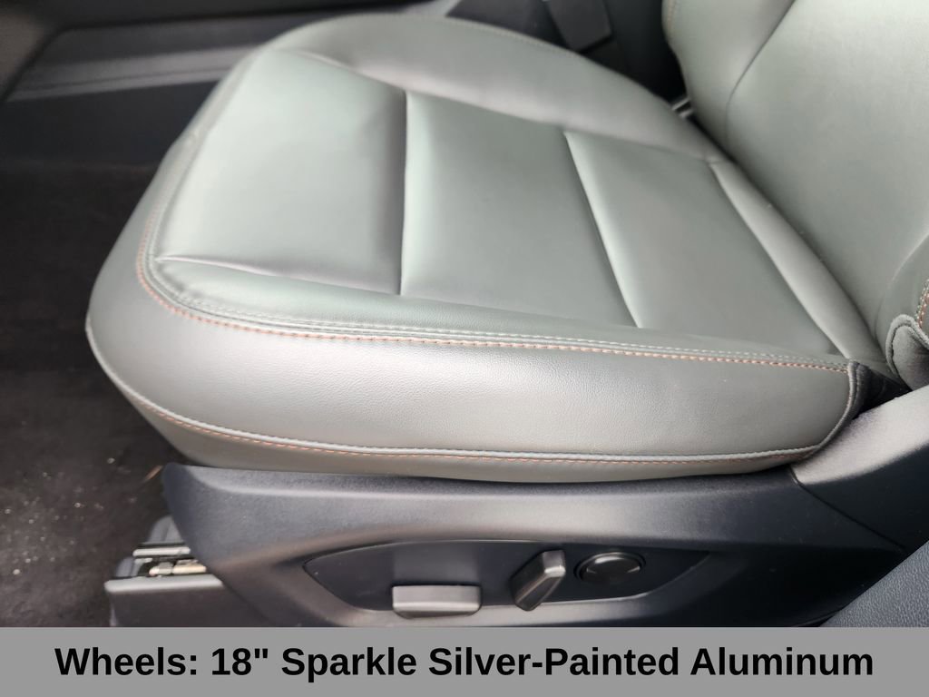 Used 2025 Ford Explorer Active w/ Active Comfort Package image 12