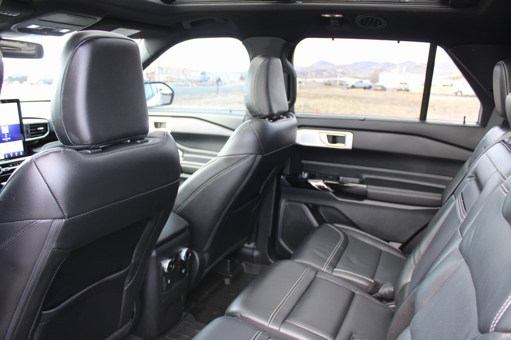 Used 2022 Ford Explorer ST w/ Equipment Group 401A image 16