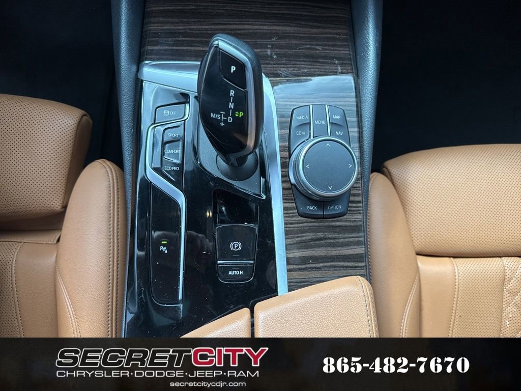 Used 2022 BMW 530i xDrive w/ Convenience Package image 37