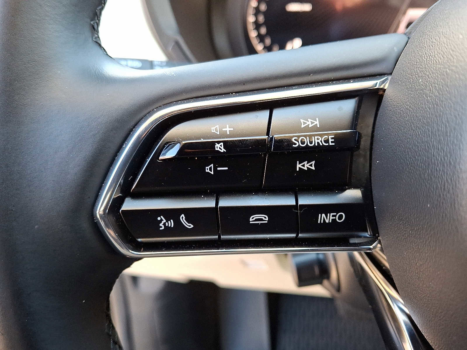 Certified 2024 MAZDA CX-90 3.3 Turbo S w/ Premium Package image 23