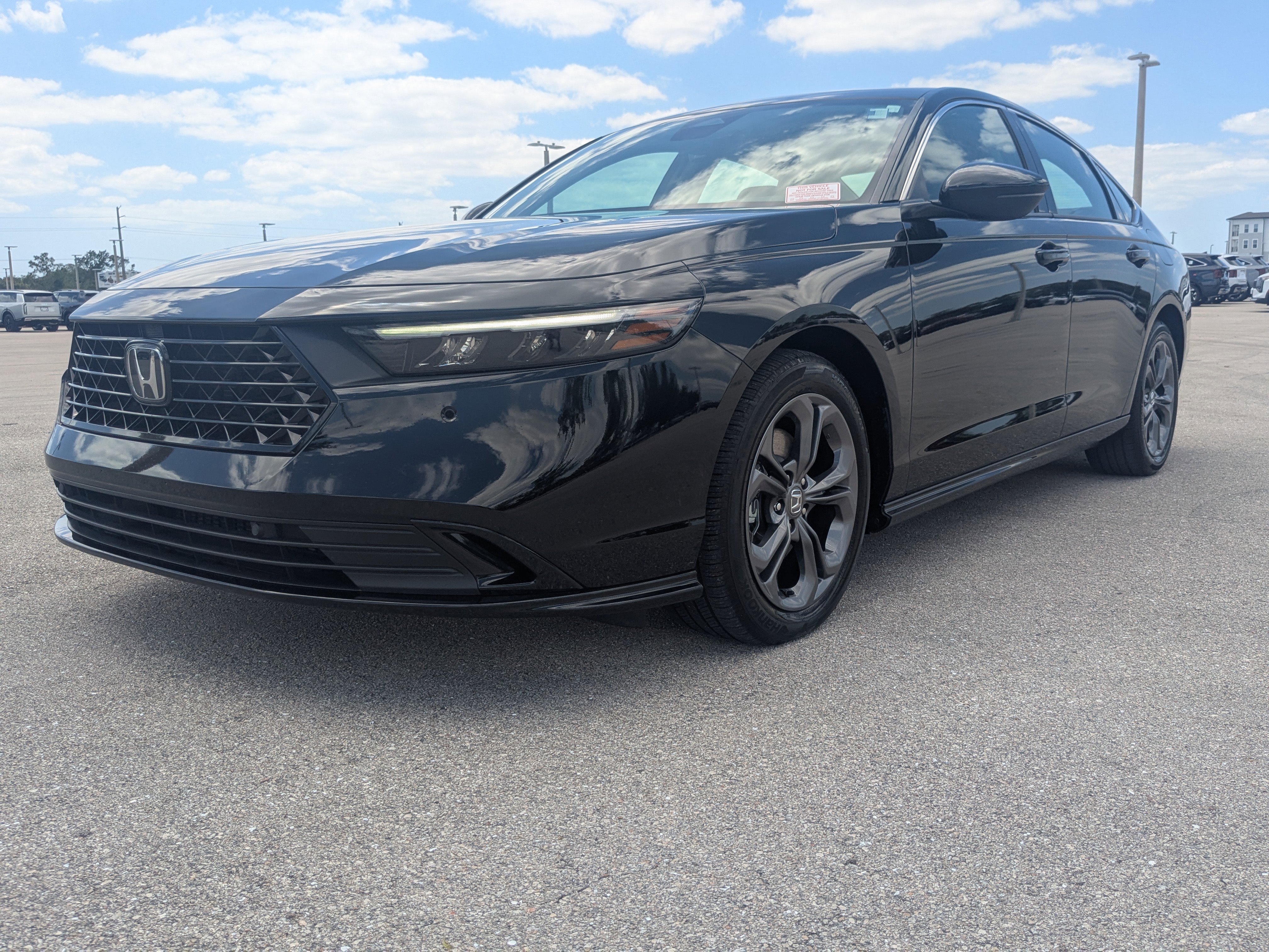 Used 2025 Honda Accord EX-L image 8
