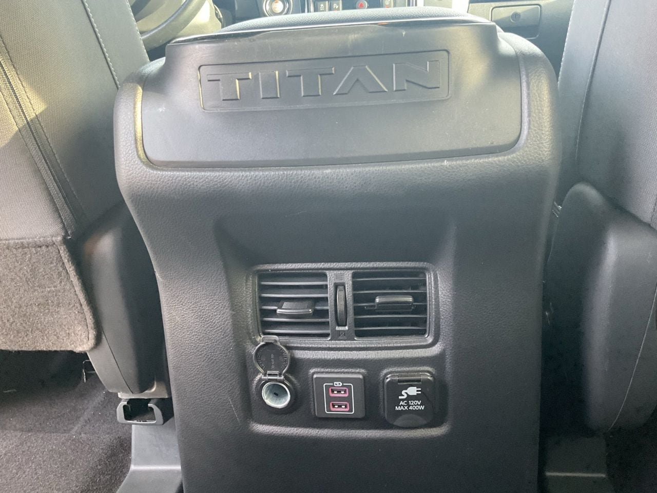 Used 2023 Nissan Titan SV w/ SV Convenience Package AWD/4WD image 11