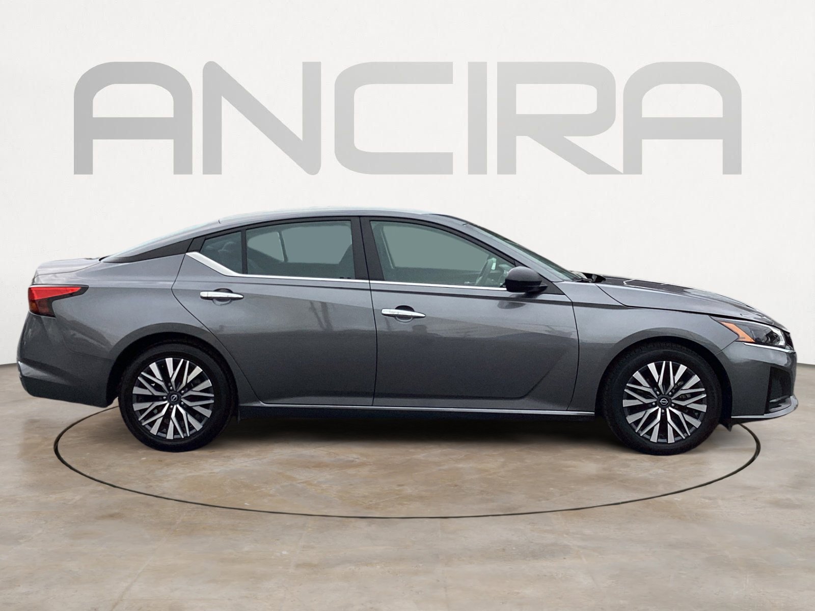 Used 2024 Nissan Altima 2.5 SV image 15