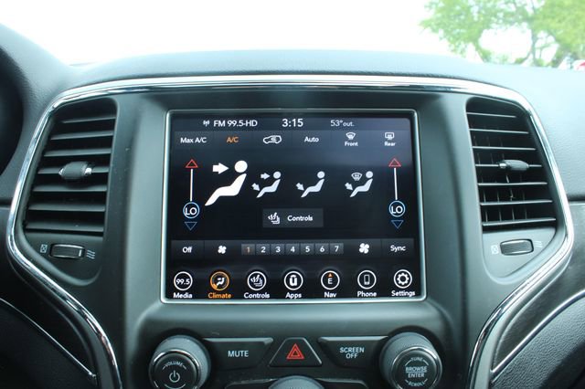 Used 2018 Jeep Grand Cherokee Limited AWD/4WD image 23