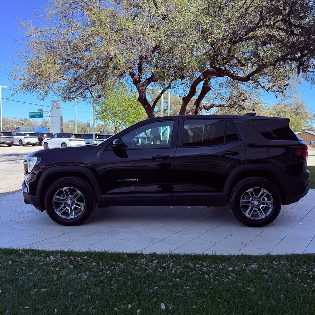 Used 2026 GMC Terrain Elevation image 9