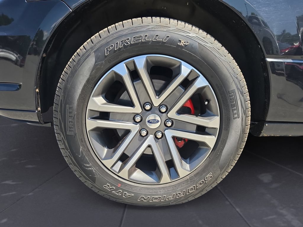 Used 2017 Lincoln Navigator Reserve AWD/4WD image 15
