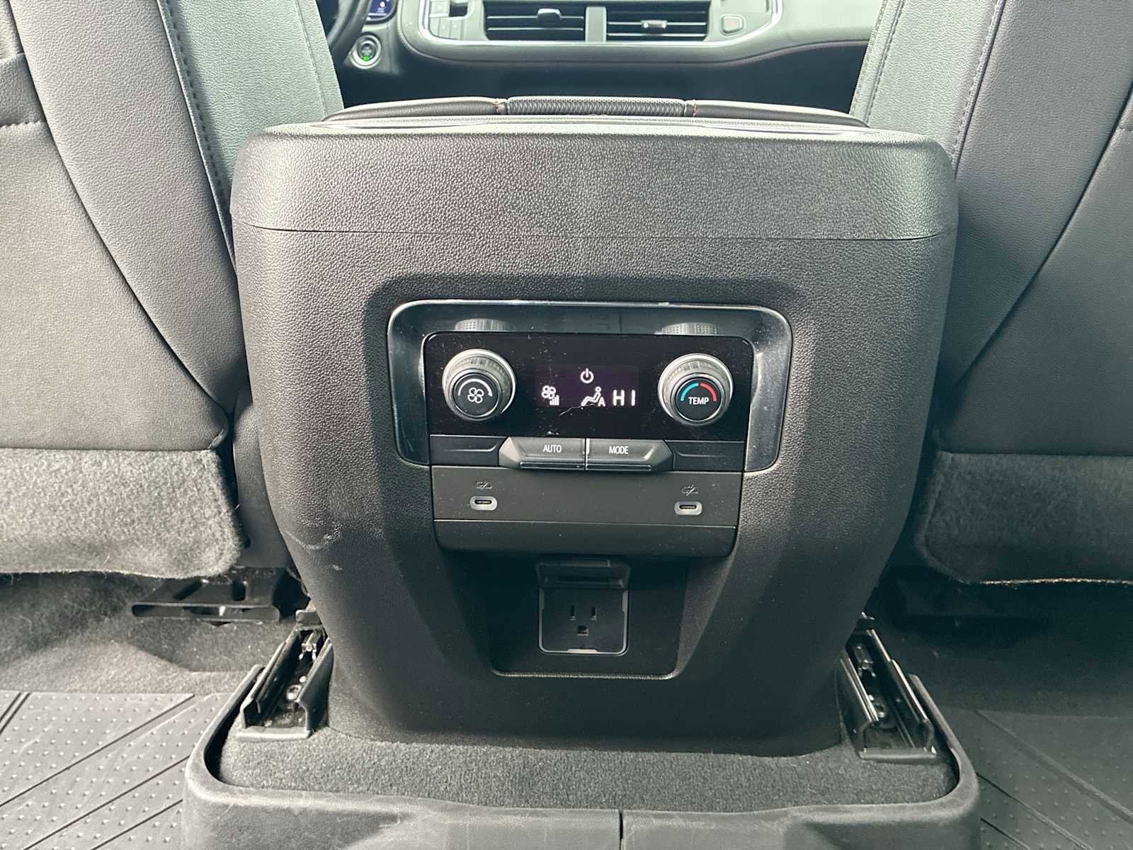 Certified 2023 Chevrolet Suburban RST image 22