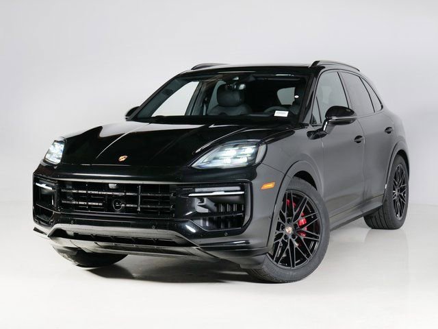 New 2026 Porsche Cayenne GTS video 1