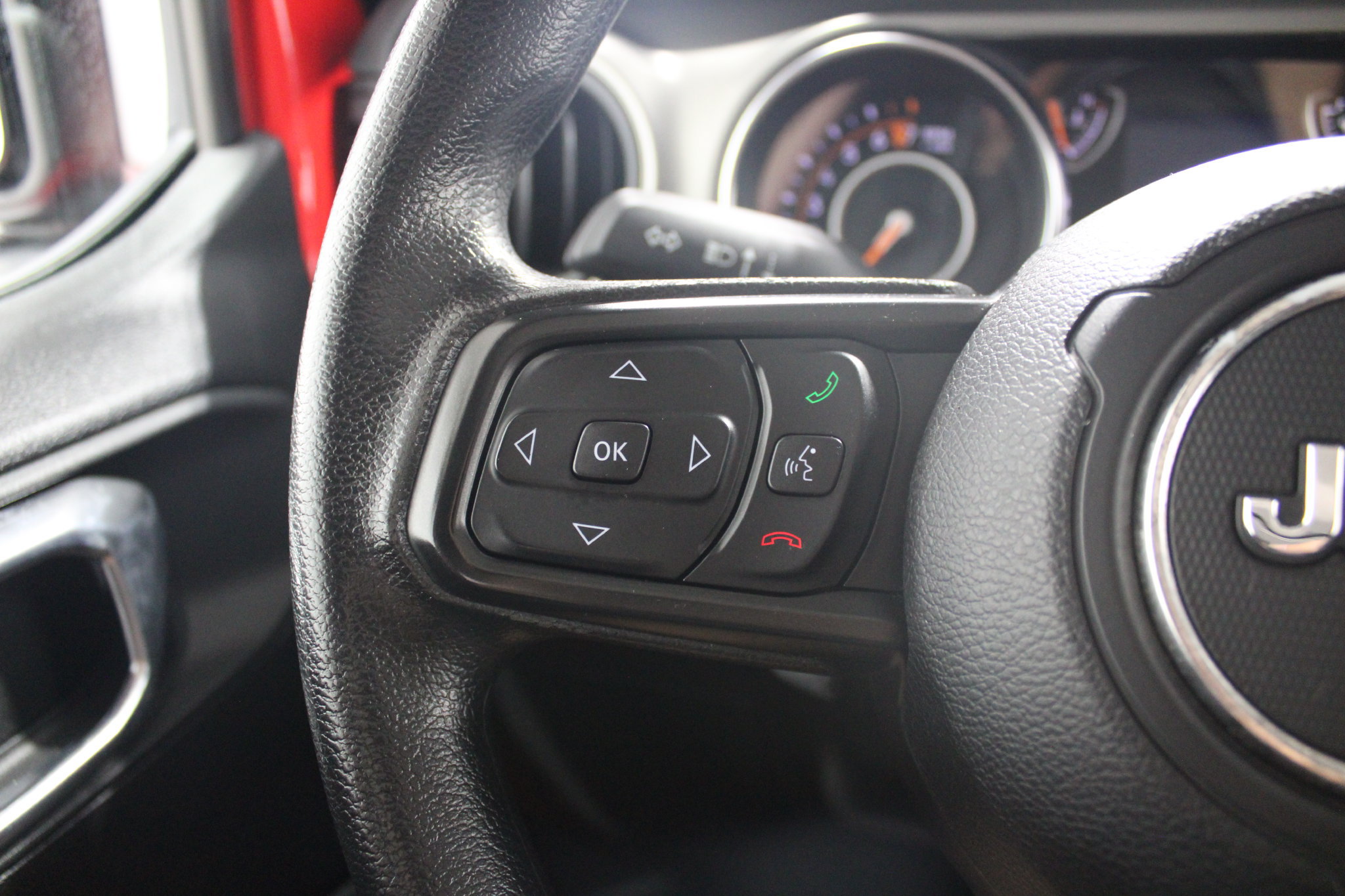 Used 2021 Jeep Gladiator Sport AWD/4WD image 37