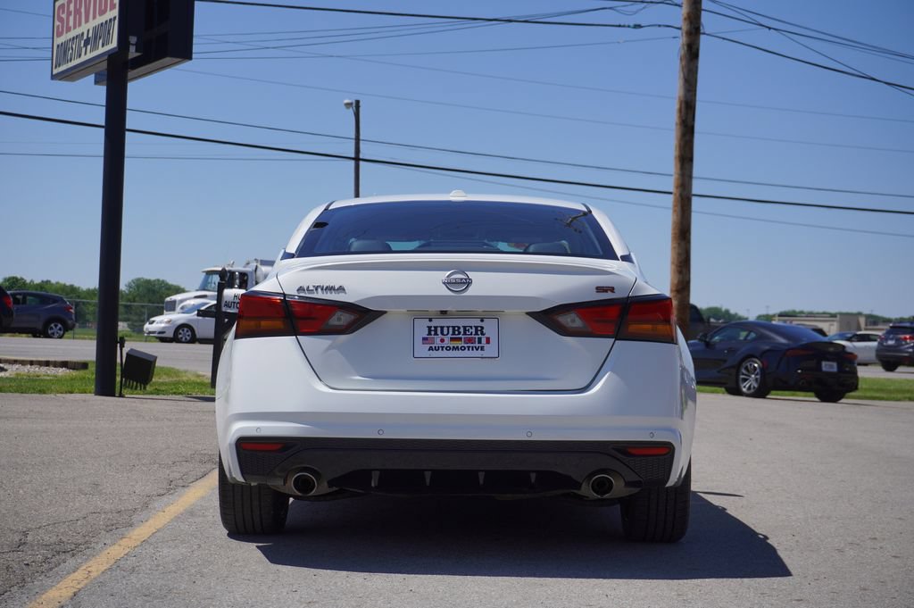 Used 2024 Nissan Altima 2.5 SR FWD image 6