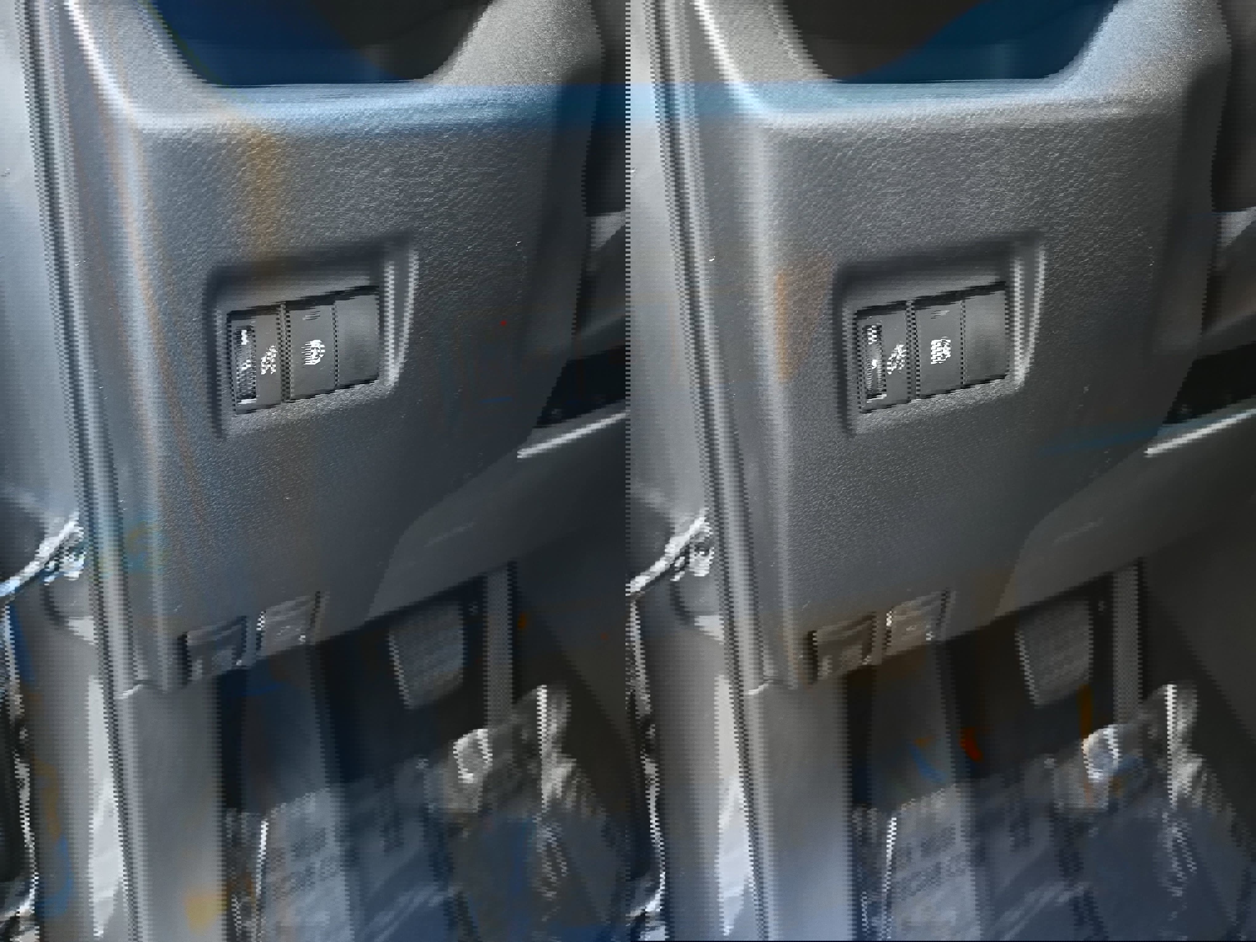 Certified 2021 Toyota RAV4 LE image 29