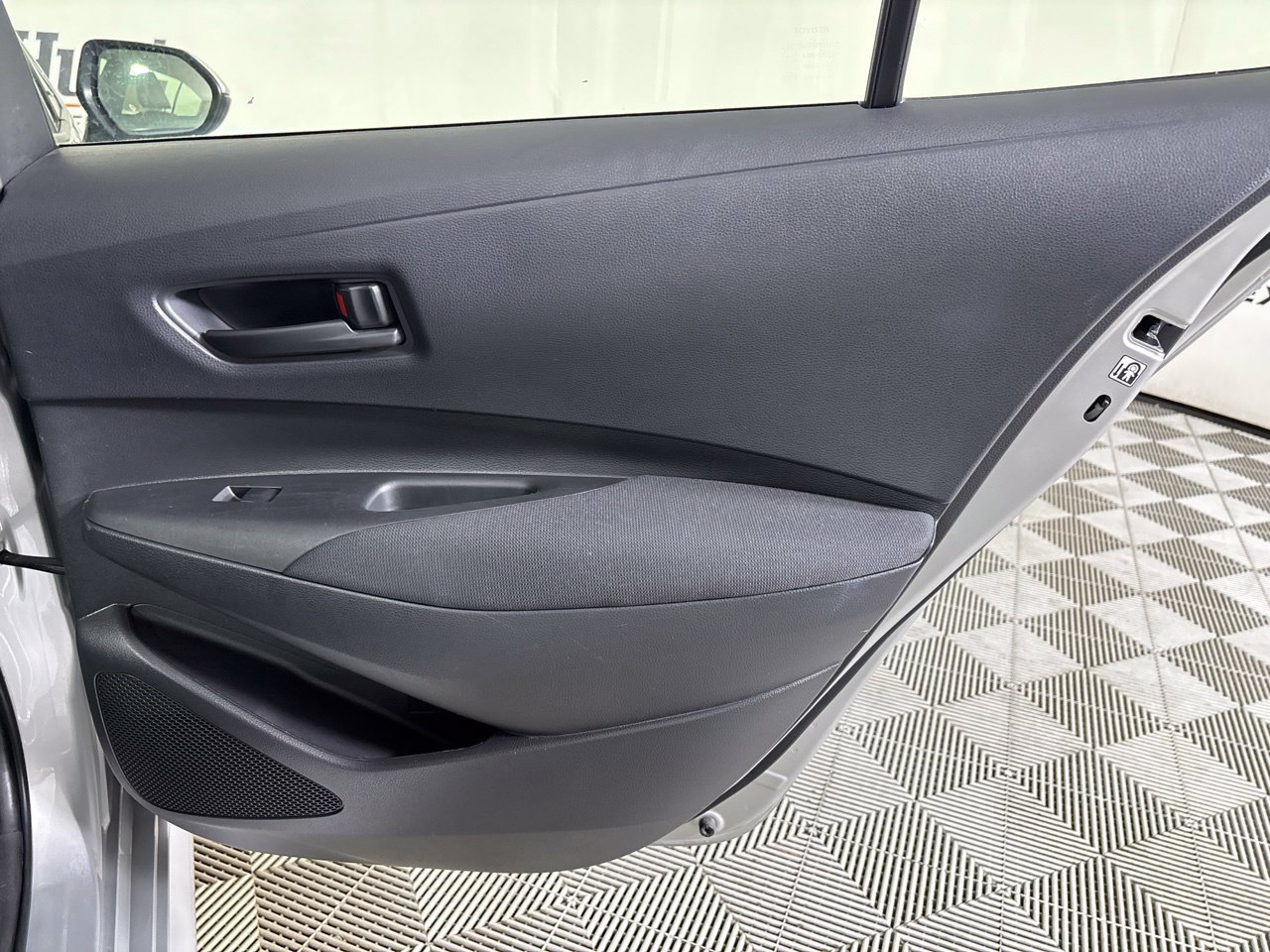 Used 2025 Toyota Corolla LE FWD image 25