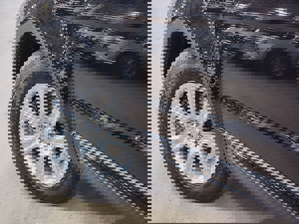 Used 2016 Land Rover Range Rover Evoque SE Premium image 24