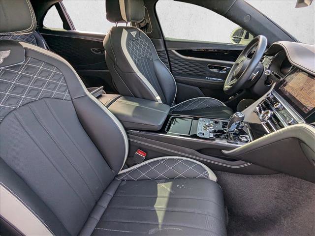 Used 2024 Bentley Flying Spur W12 image 21
