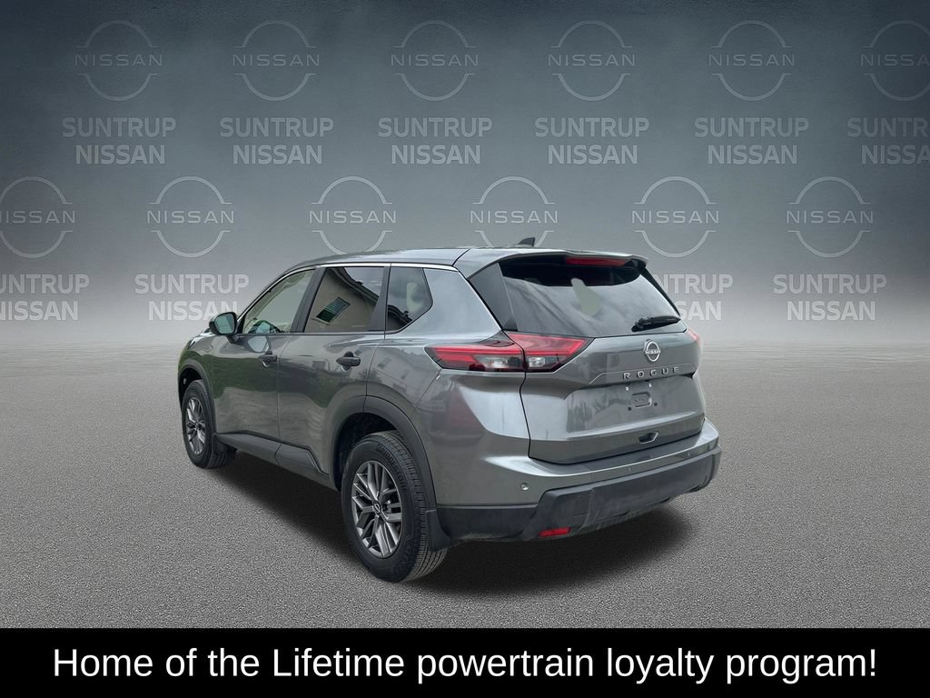 Used 2024 Nissan Rogue S FWD image 4