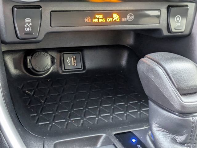 Used 2023 Toyota RAV4 XLE image 17