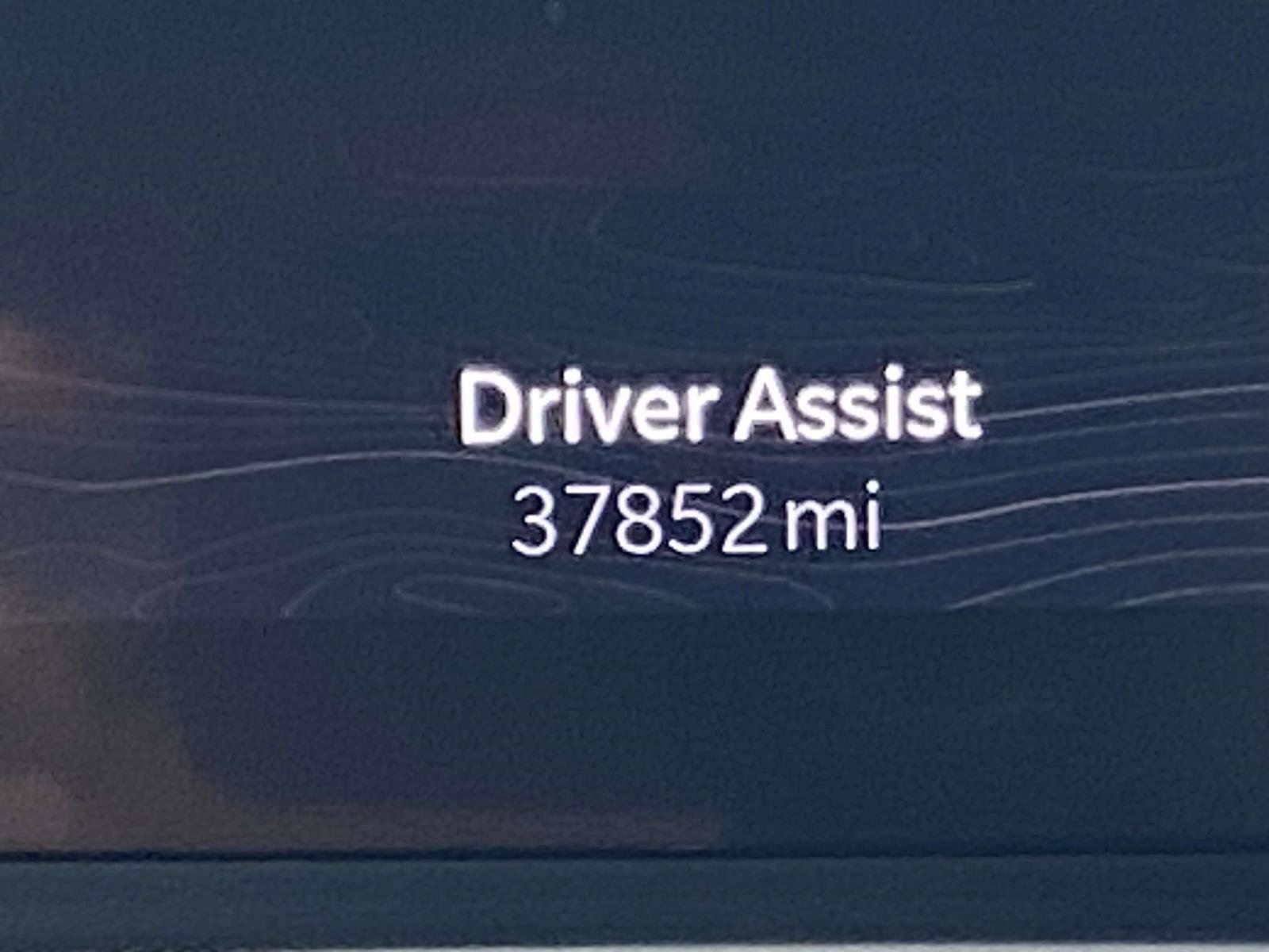 Certified 2024 Jeep Grand Cherokee Laredo X image 3