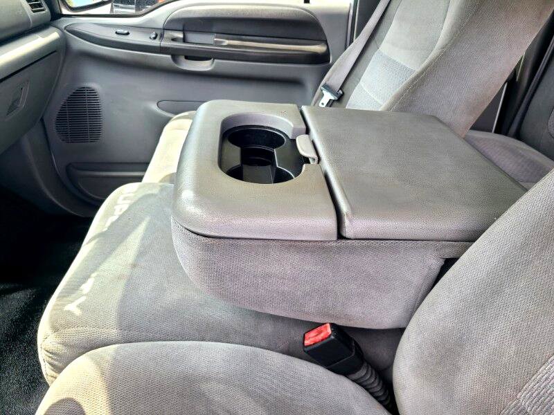 Used 2003 Ford F250 XLT image 13