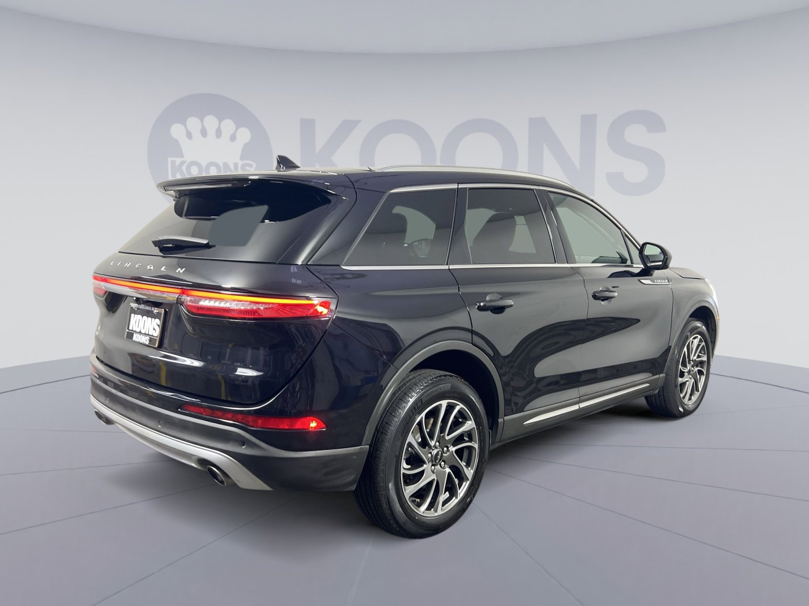 Used 2022 Lincoln Corsair AWD w/ Equipment Group 101A image 5