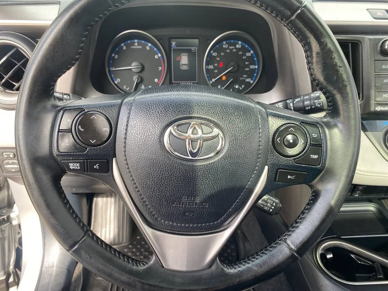 Used 2018 Toyota RAV4 XLE image 15