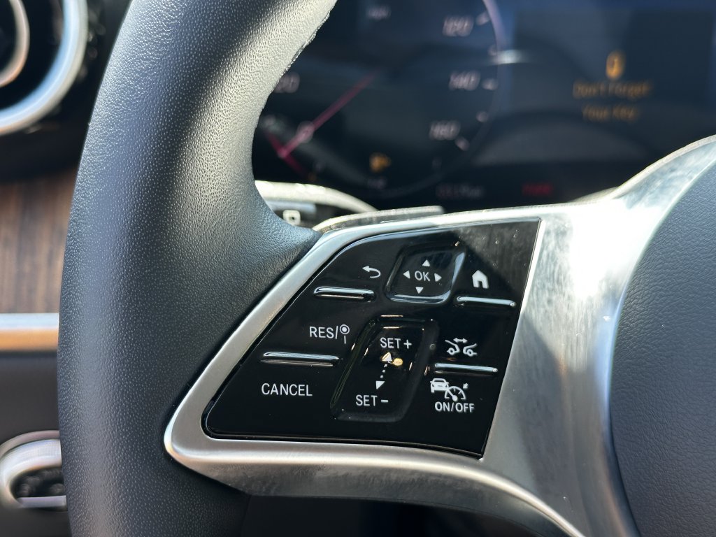 Certified 2025 Mercedes-Benz GLC 350e 4MATIC w/ Driver Assistance Package image 28