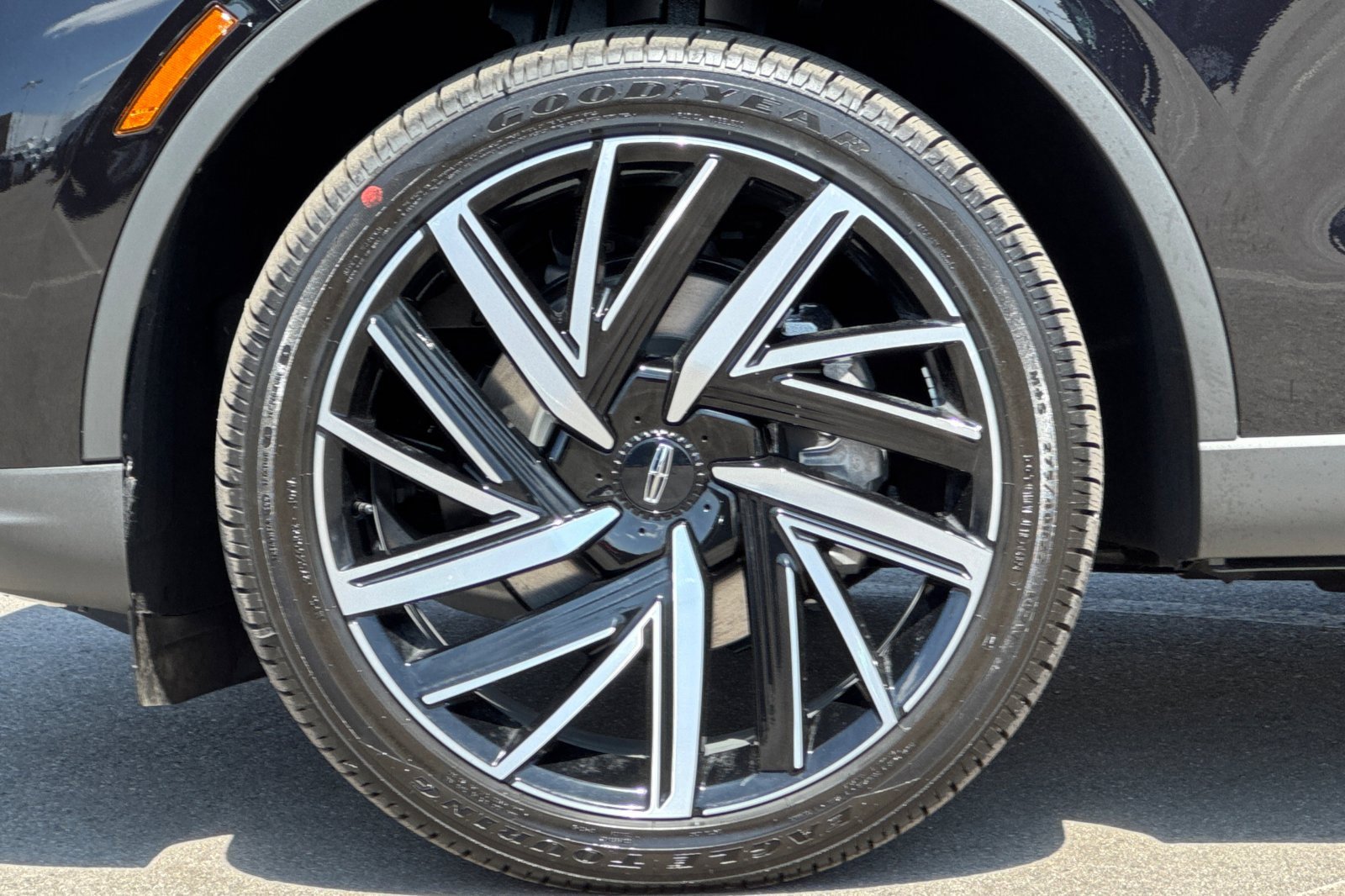 New 2025 Lincoln Aviator Reserve w/ Equipment Group 201A image 26