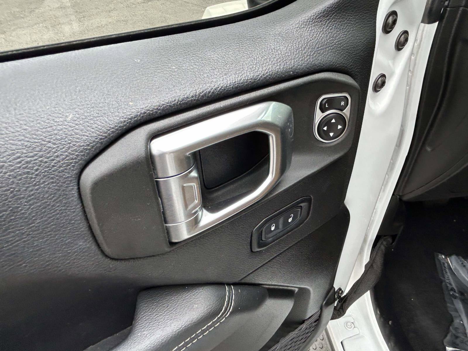 Used 2023 Jeep Wrangler Unlimited Sahara w/ Cold Weather Group image 21