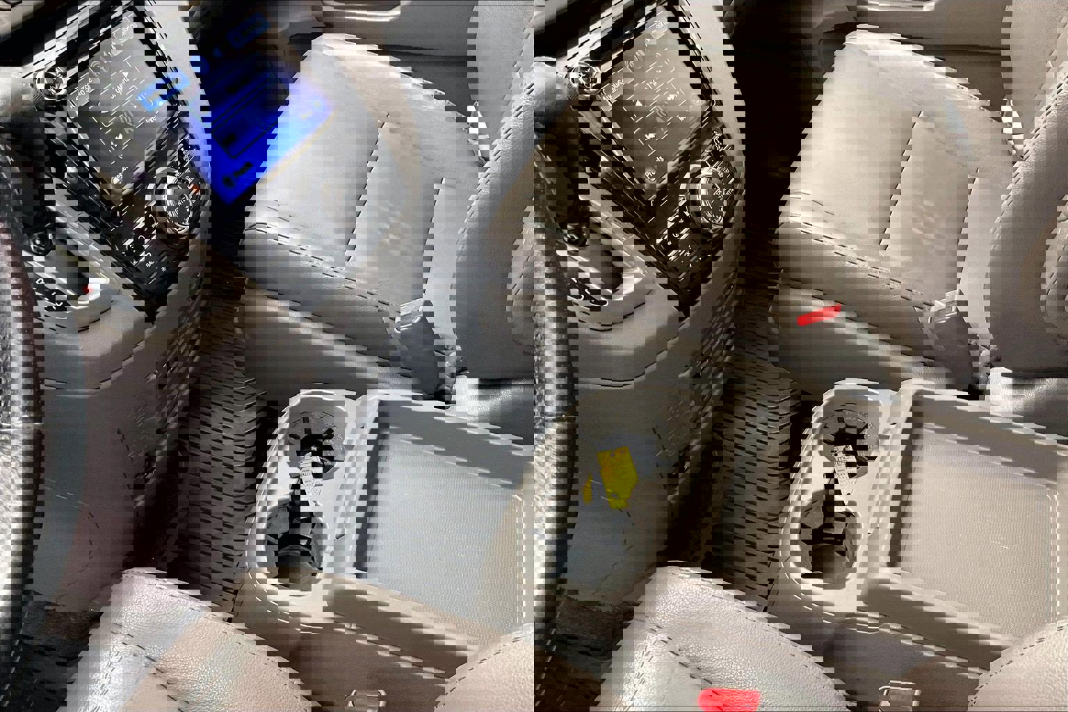 Used 2014 Honda Odyssey Touring image 16