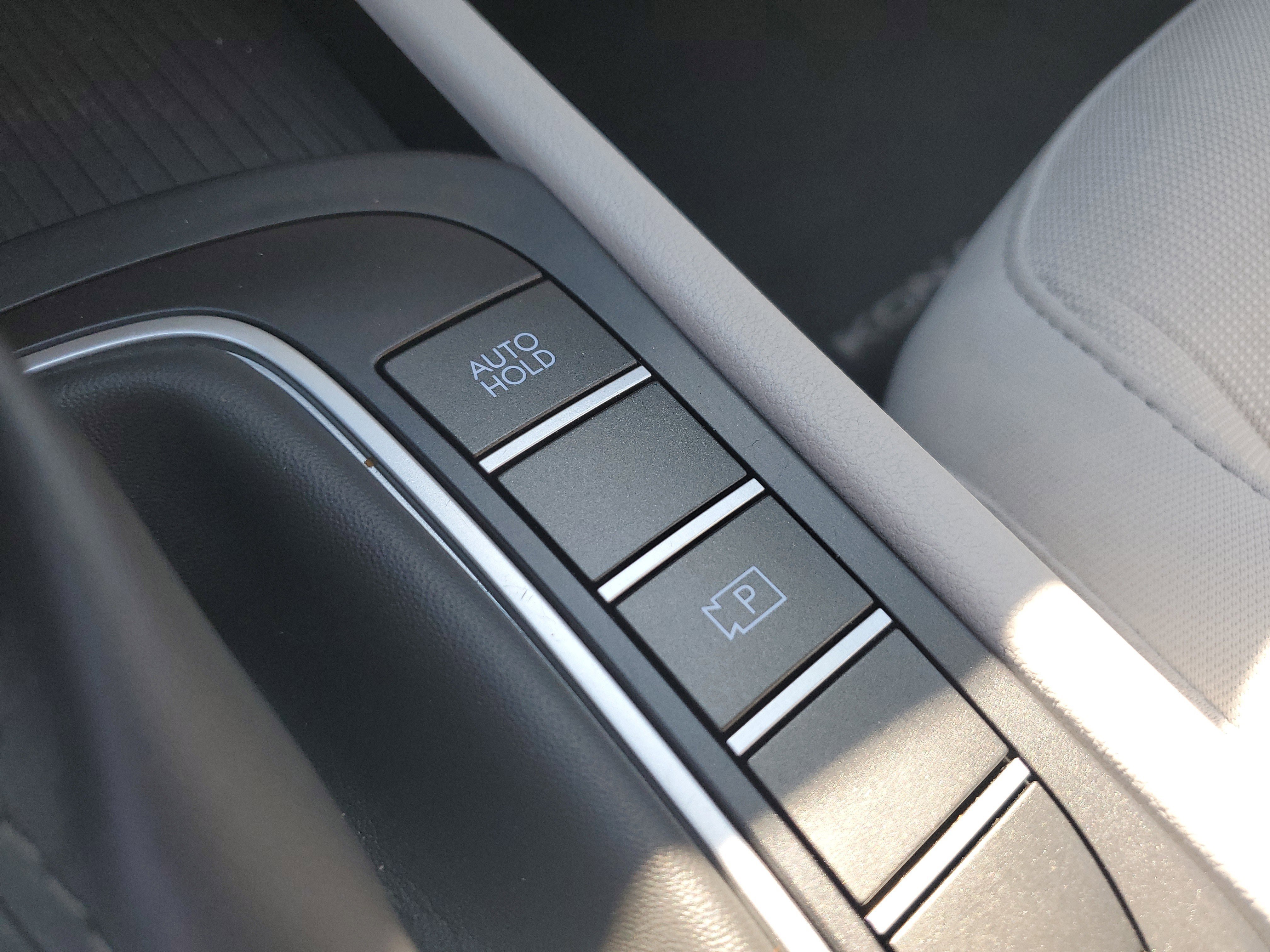 Used 2025 Hyundai Kona SEL image 9