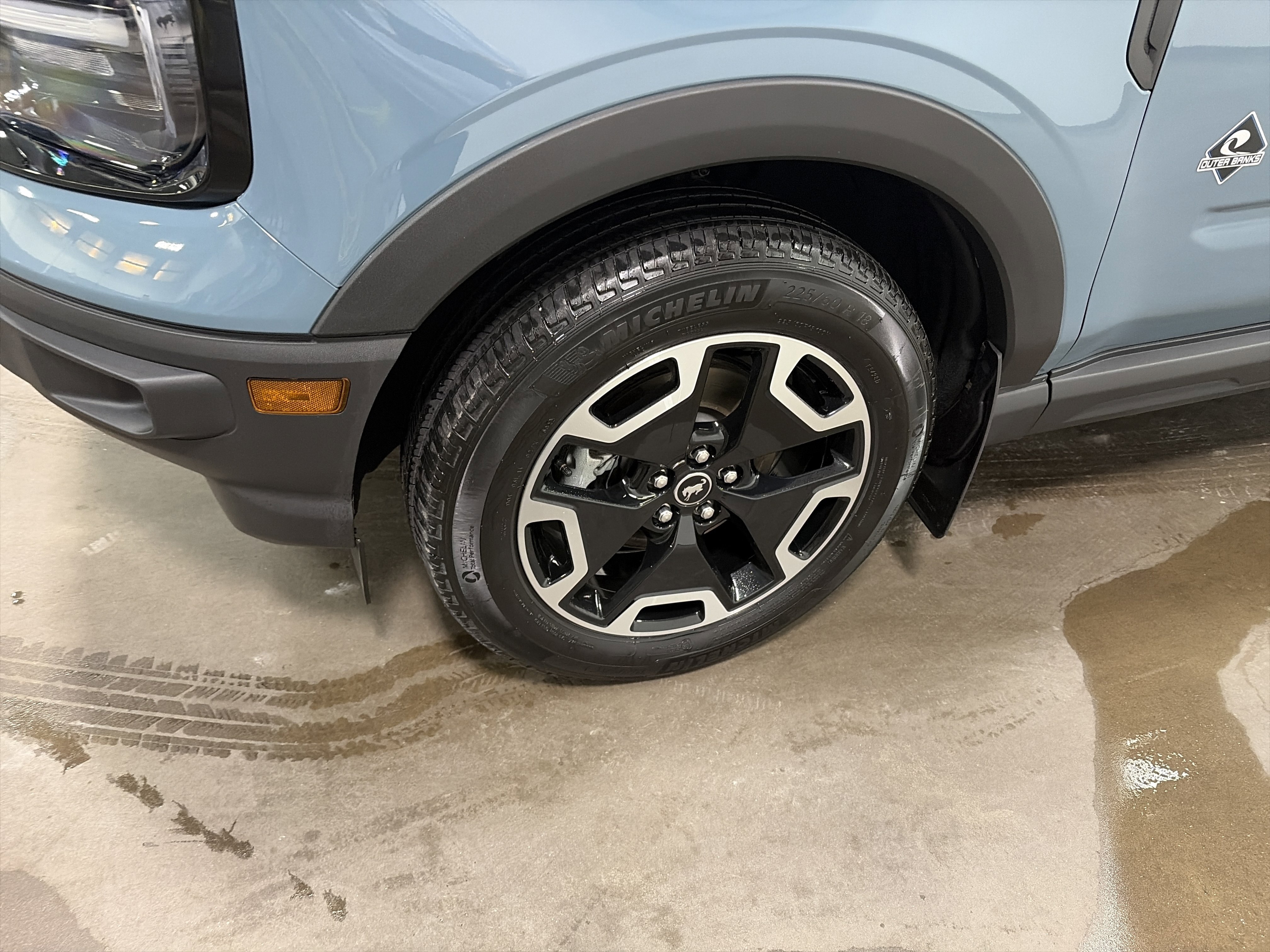 Used 2023 Ford Bronco Sport Outer Banks image 9