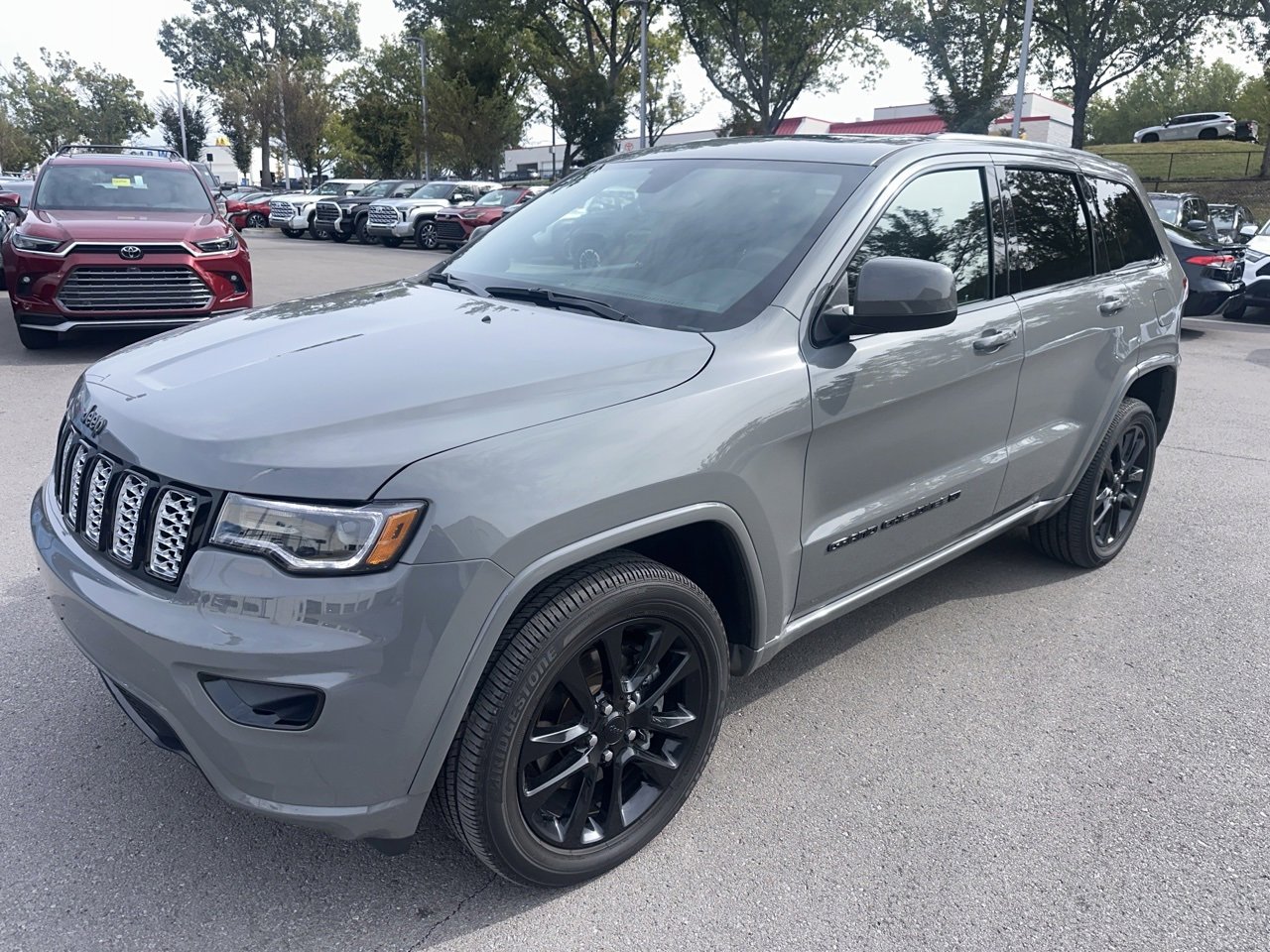 Used 2022 Jeep Grand Cherokee Laredo X