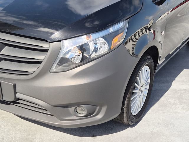Used 2023 Mercedes-Benz Metris Passenger image 10