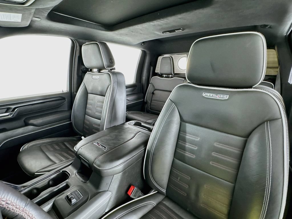 Used 2025 GMC Sierra 2500 AT4X AWD/4WD image 19